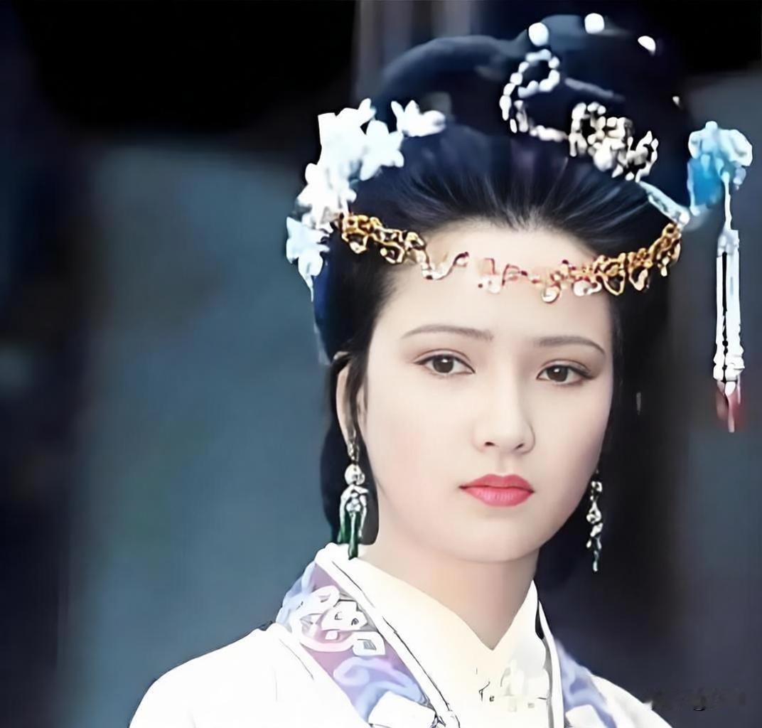 “何晴”古装美图走一波，哪张惊艳到了你？