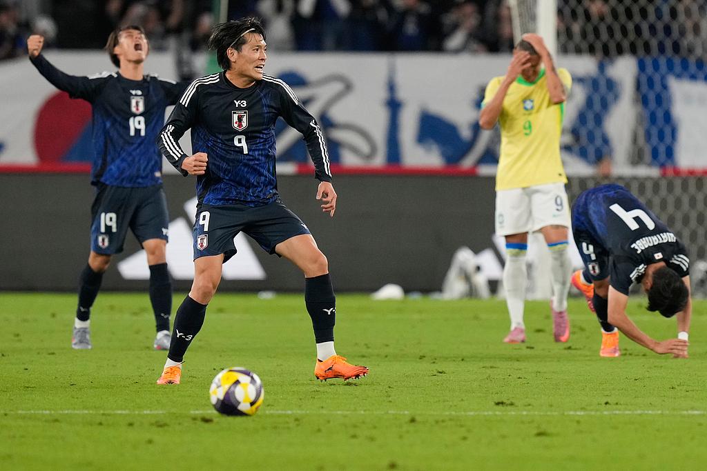 放话要拿下世界杯冠军的日本男足，马上迎来生死大关！36小时后将直面五星巴西，一轮