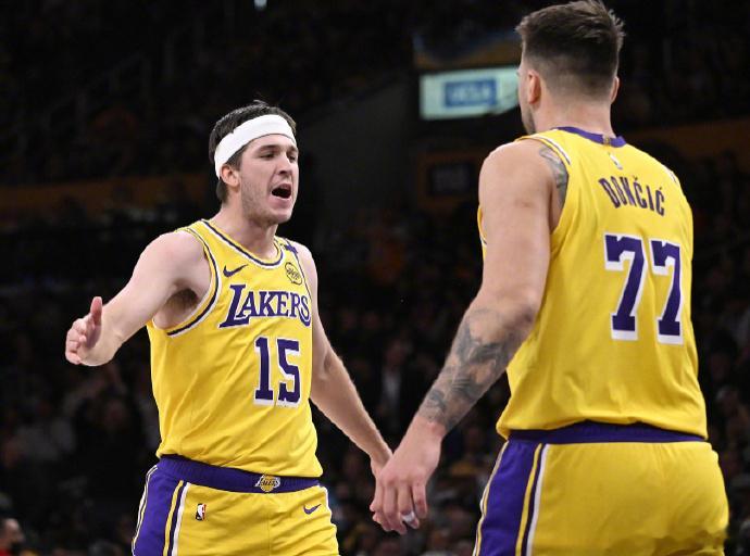 湖人夫7双双把家还 湖人vs灰熊：东契奇44分12篮板湖人vs森林狼：里夫斯28