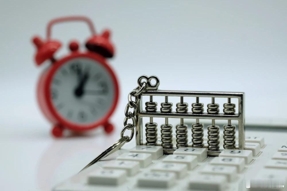 收入分配制度或迎重大改革 今年的中央经济工作会议明确提出，制定实施城乡居民增收计