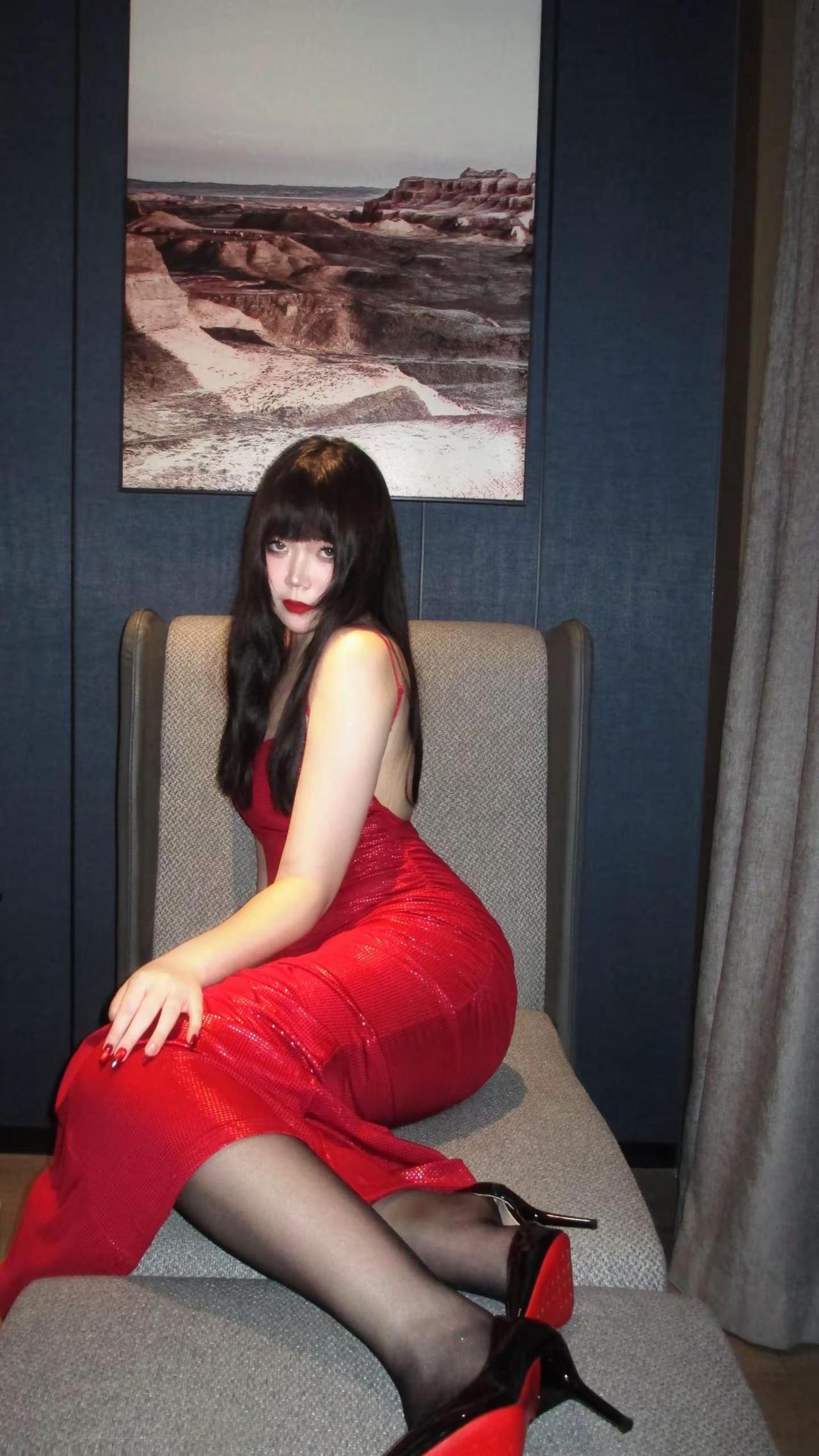 我想听那个称呼。御姐