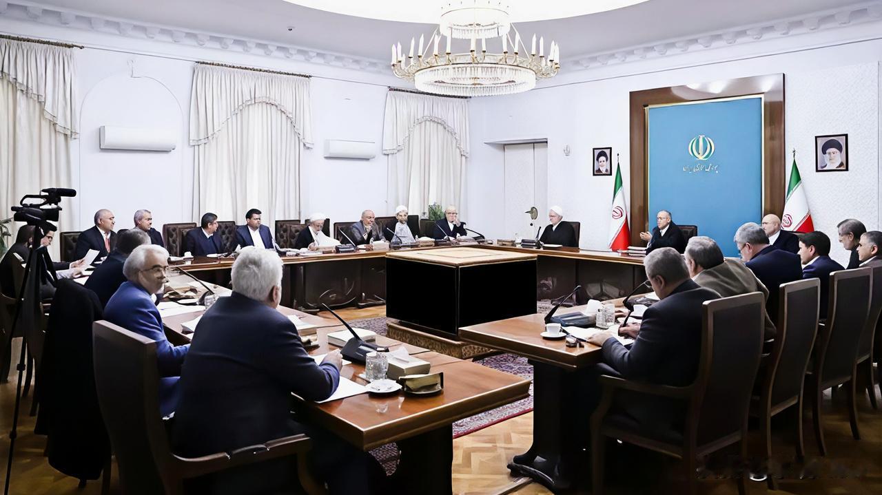 伊朗也够狠。

欧盟将伊朗伊斯兰革命卫队定性 “恐怖组织”，伊朗很愤怒，干脆将所