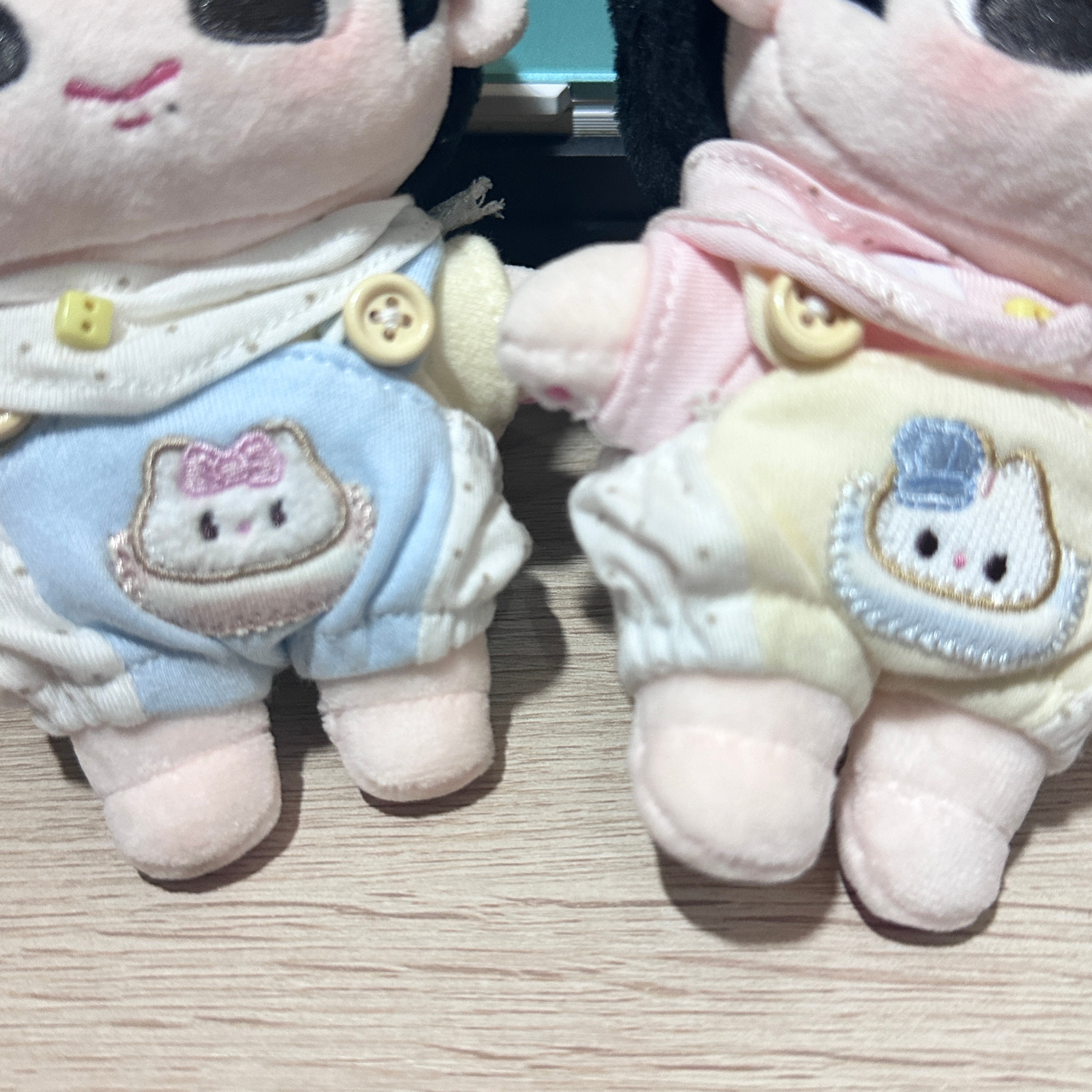 你俩的小腿好媚 