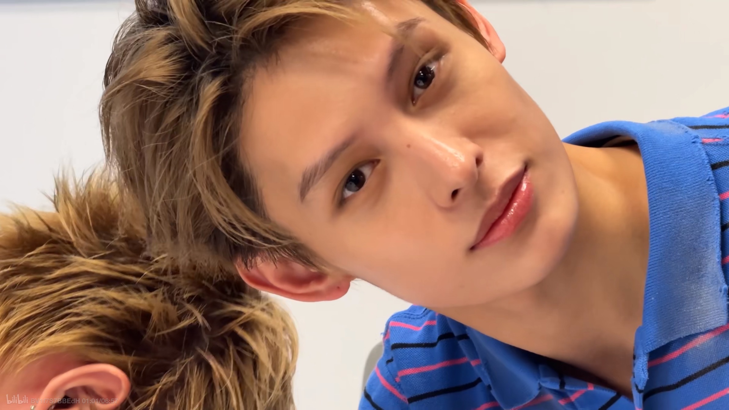 赵雨凡JAMES 🦅赵雨凡 在我看来，世间万物都是为了你，因为我的眼里只有你。