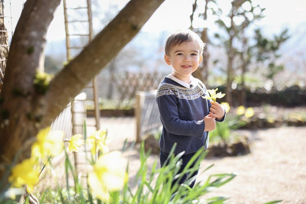 3月27日，卢森堡弗朗索瓦王子庆祝了3岁生日

他是现任大公纪尧姆五世和大公夫人