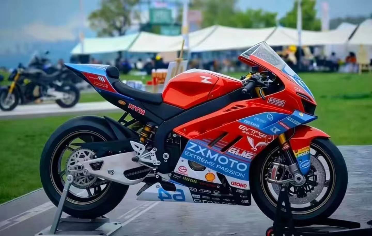 受性能平衡规则影响：张雪机车需要增重7公斤