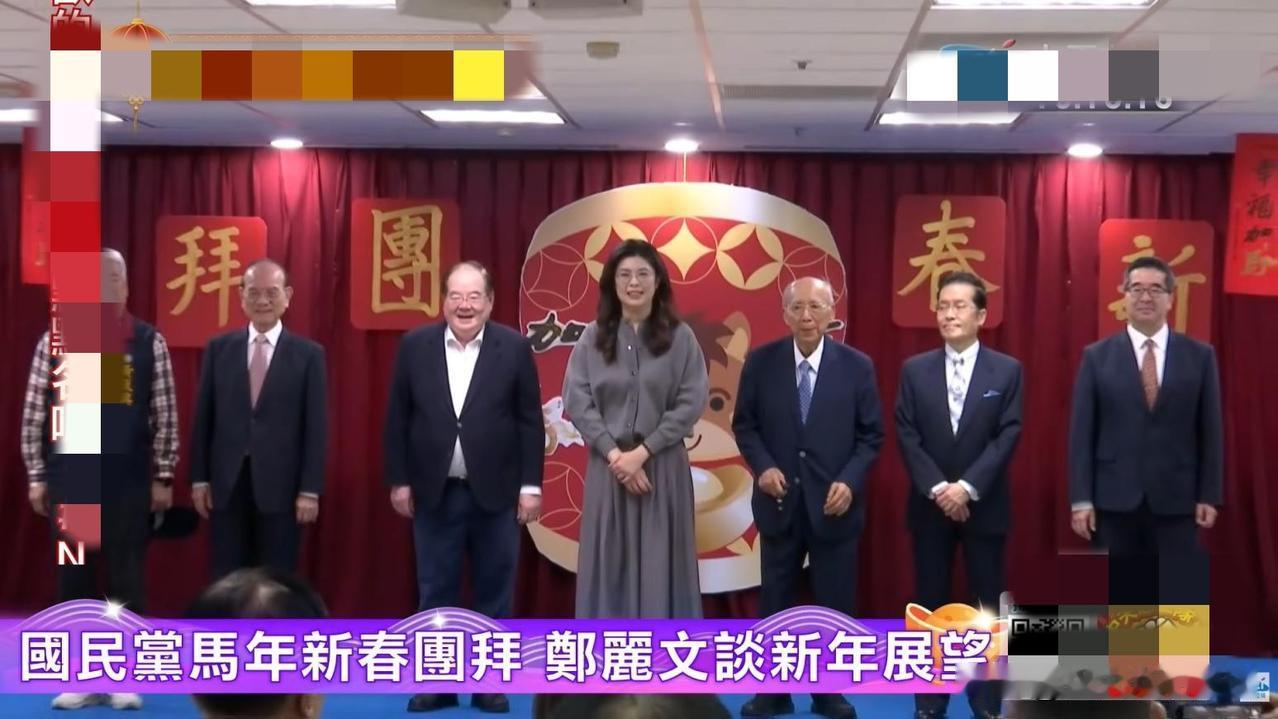 国民党主席郑丽文除夕夜在法鼓山参与撞钟仪式时，手握红绳出现神秘抖动持续引发外界关