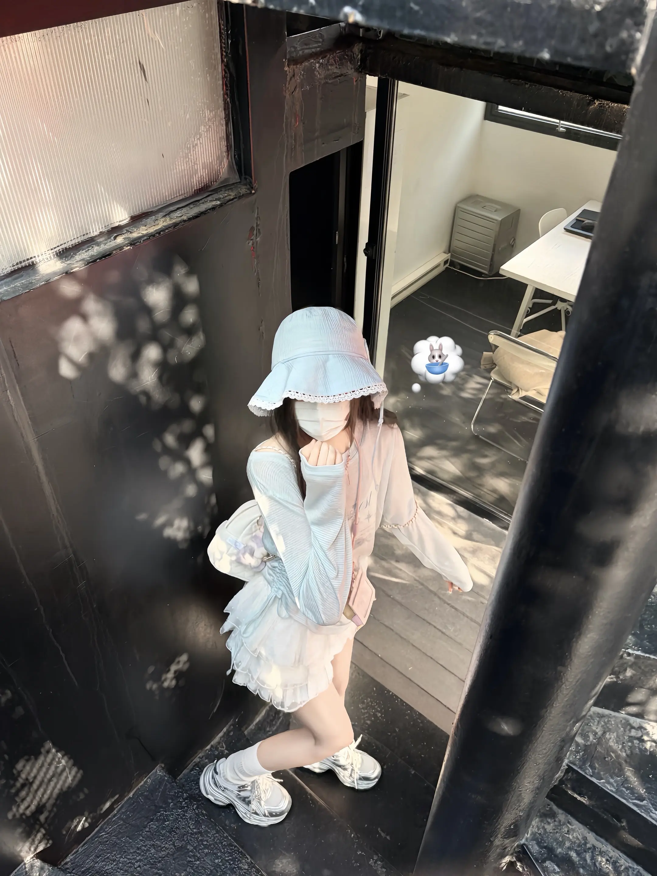 可以在哭泣的同时变得坚强 亲爱的 眼泪不是软弱的标志