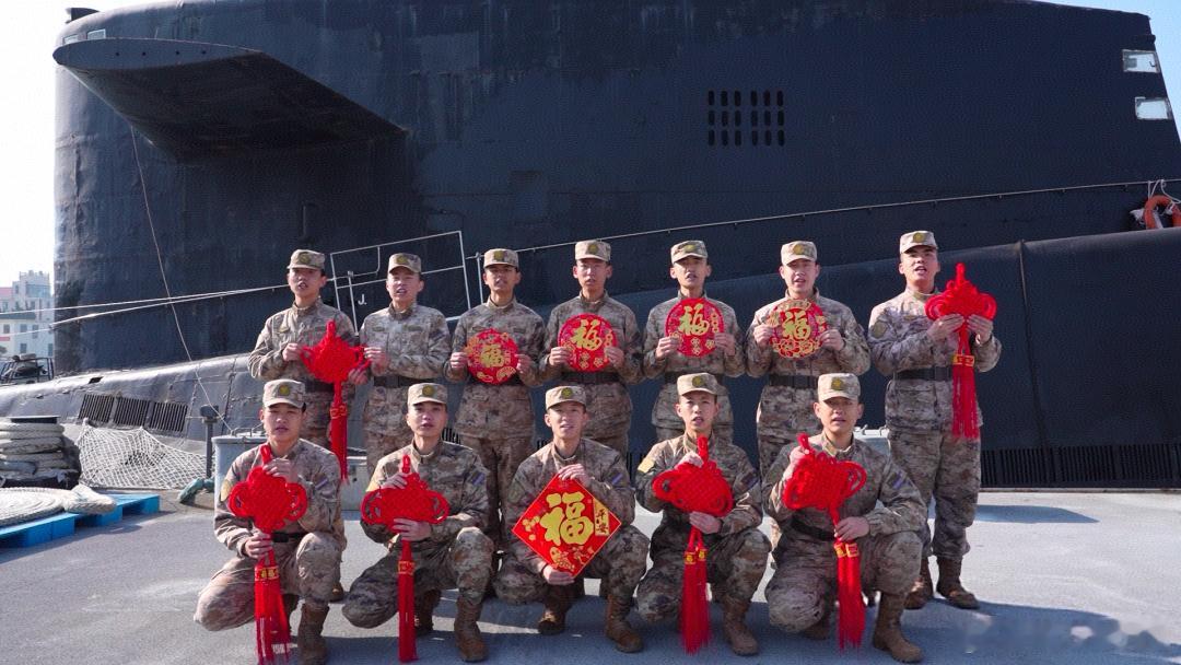 中国海军舰艇主力型号大拜年！中国海军力量烽火问鼎计划新年快乐