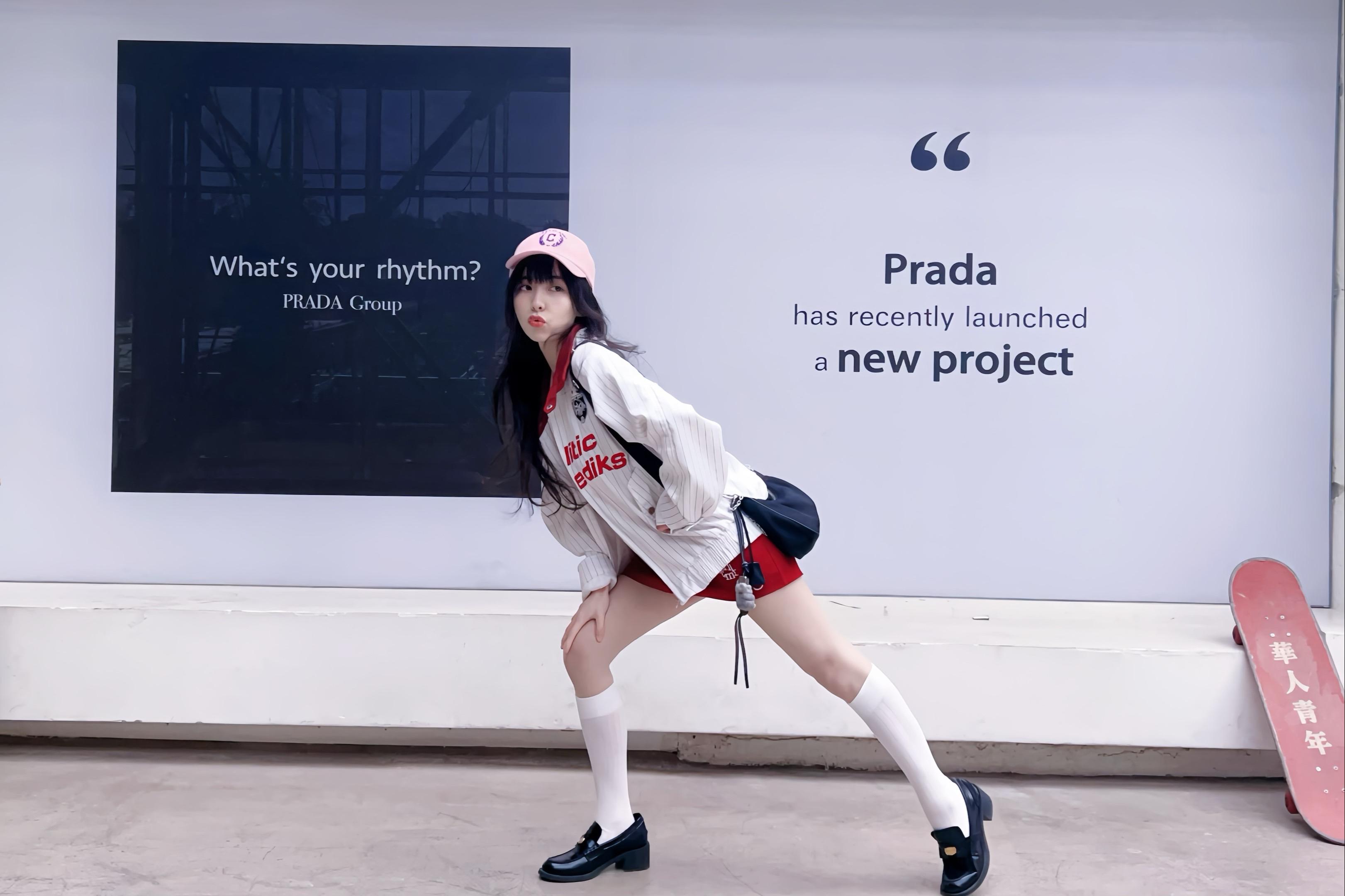 如你所见，是个美女！还是元气满满型的。