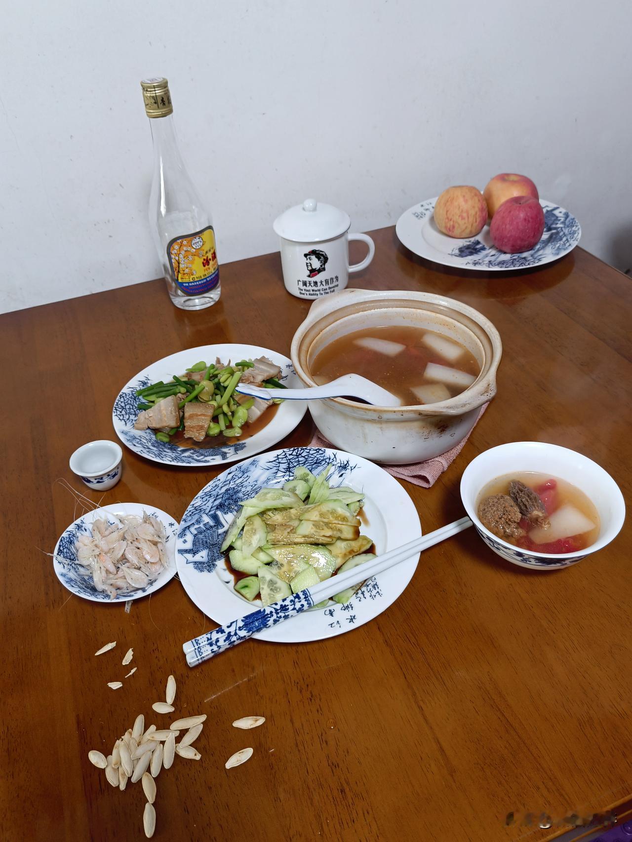 你有车贷吗？你有房贷吗？你每个月有信用卡还款吗？你有私人借款吗？
我没有任何欠债