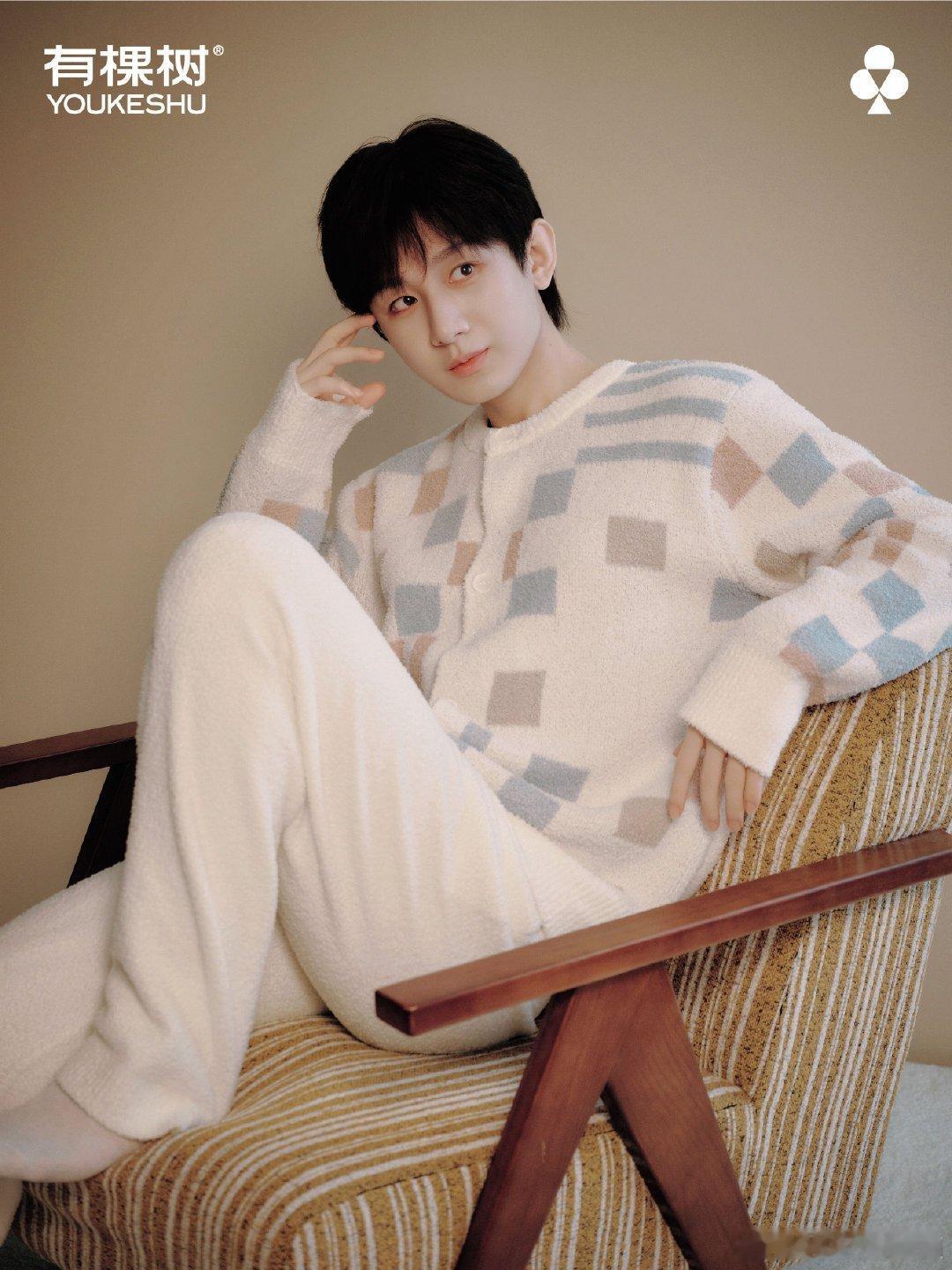 成毅赴山海cy成毅萧秋水李沉舟肖明明成毅，我喜欢你的帅气撩人和温暖善良，更加敬佩