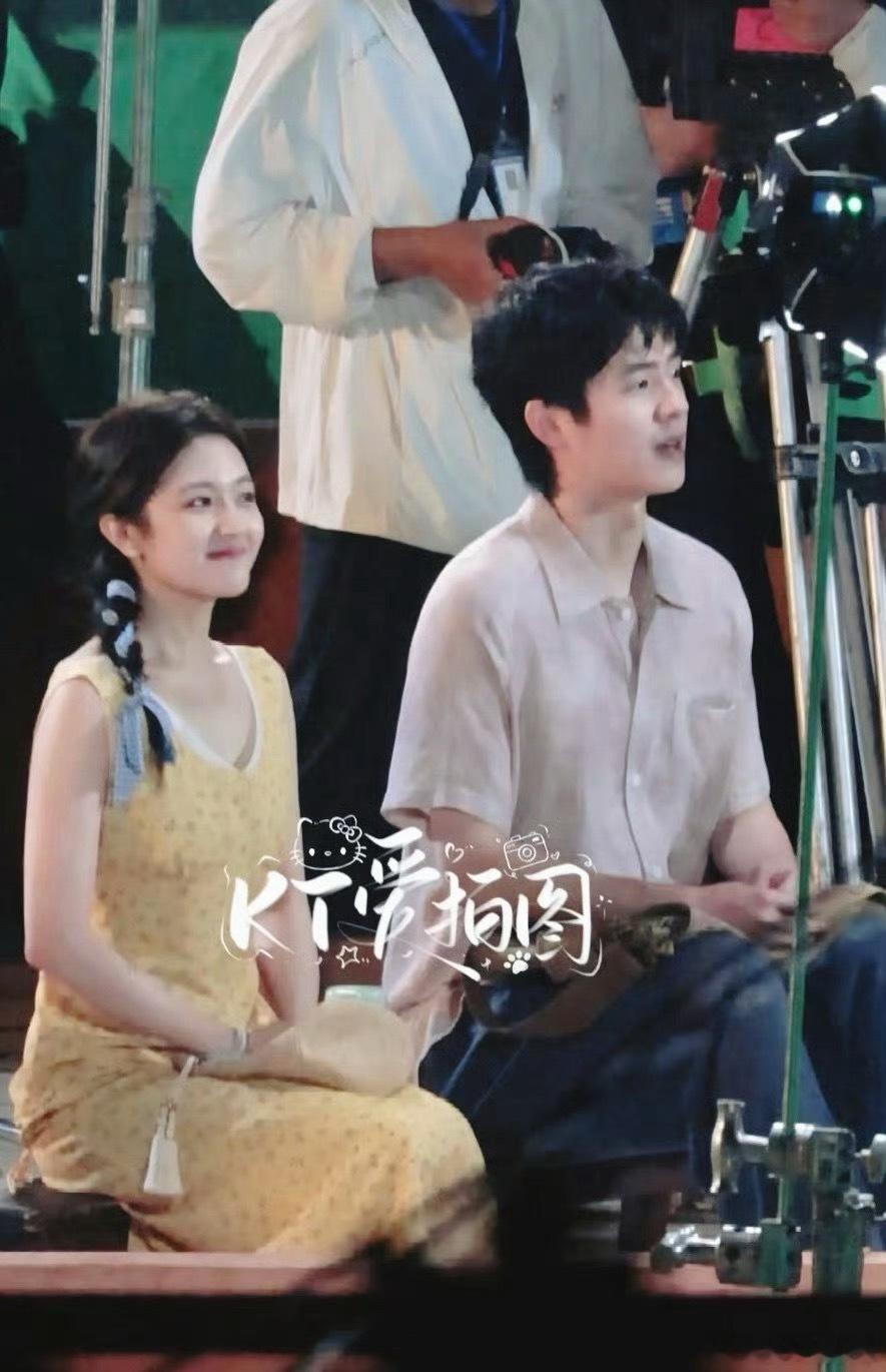 刘昊然、李兰迪《海岛舒服日志》同框路透看起来cp感如何 ​​​