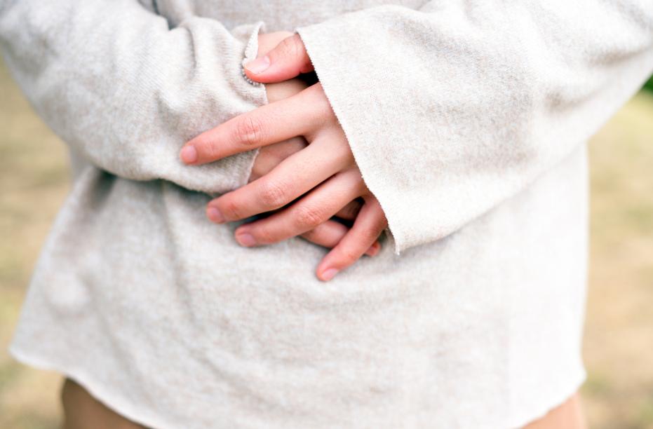 手脚冰凉补铁没用？中医：这是肾阳虚，不是缺血
天刚转凉，不少中老年朋友的手脚就跟