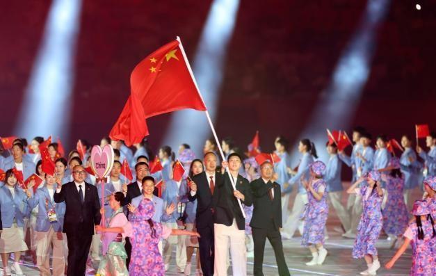 日本代表团这次真的下不来台了！10月4日，亚运会闭幕式完成会旗交接后，日本方面终
