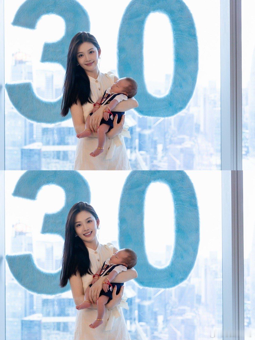 最后的库存啦 时间过的好快 有时候都还是不相信自己真的生了一个小人儿～ 