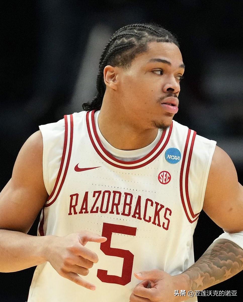 一位匿名总经理在他的选秀榜单上将杨百翰AJ Dybantsa排在状元位置，北卡C