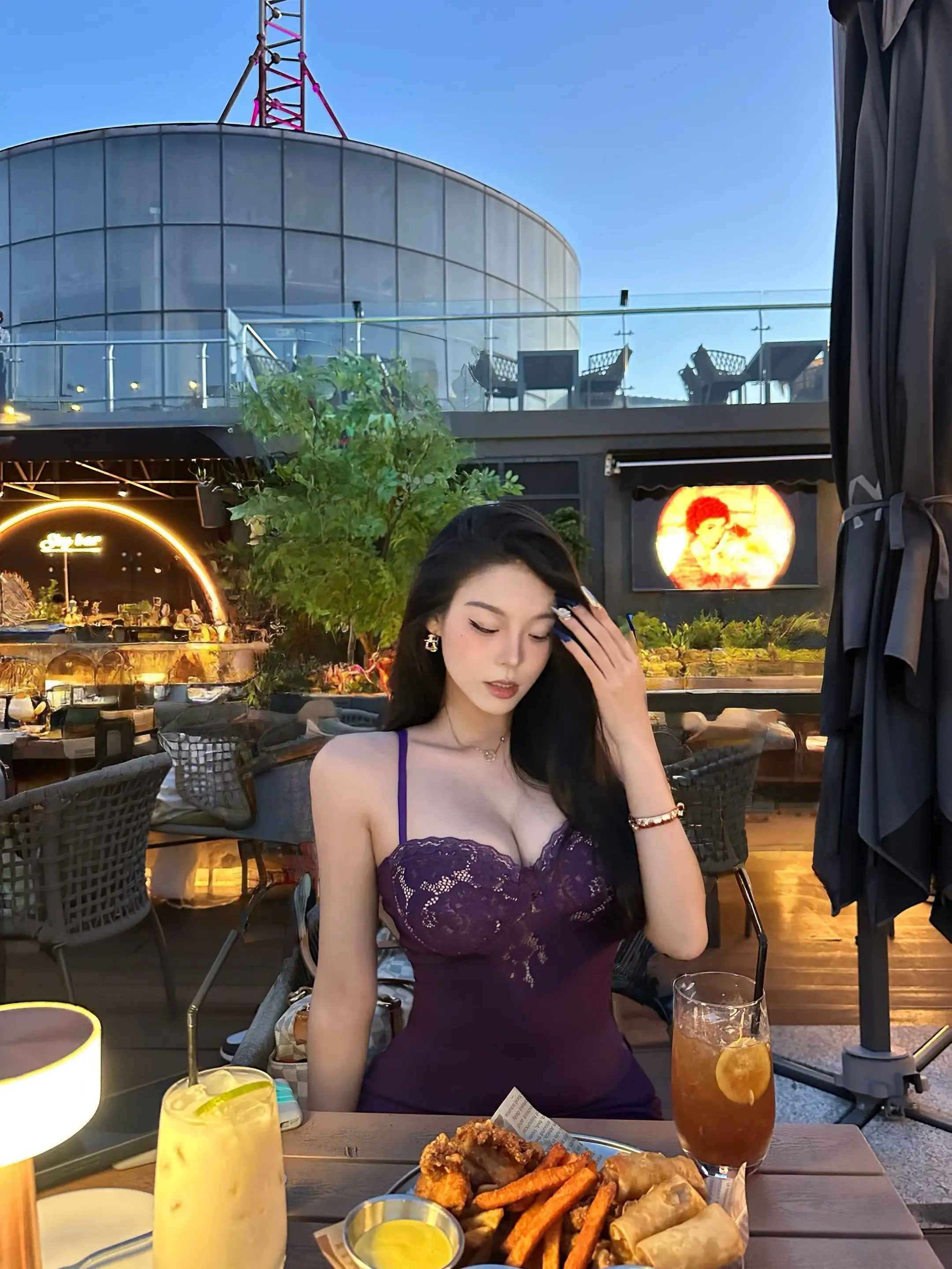她只是我的妹妹 妹妹说紫色很有韵味。妈妈许嵩