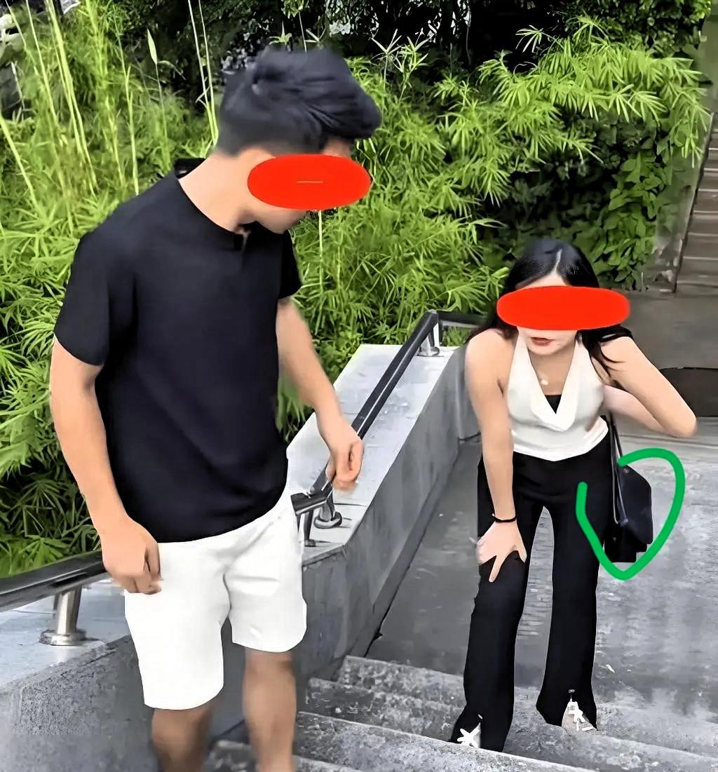 男子带着小三去爬山，途中遇到自己的老婆，当时他老婆没有揭穿男子和她自己的关系，