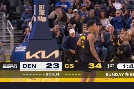 哈哈哈哈哈哈他们打的这好 真流畅 领先掘金11分 掘金vs勇士