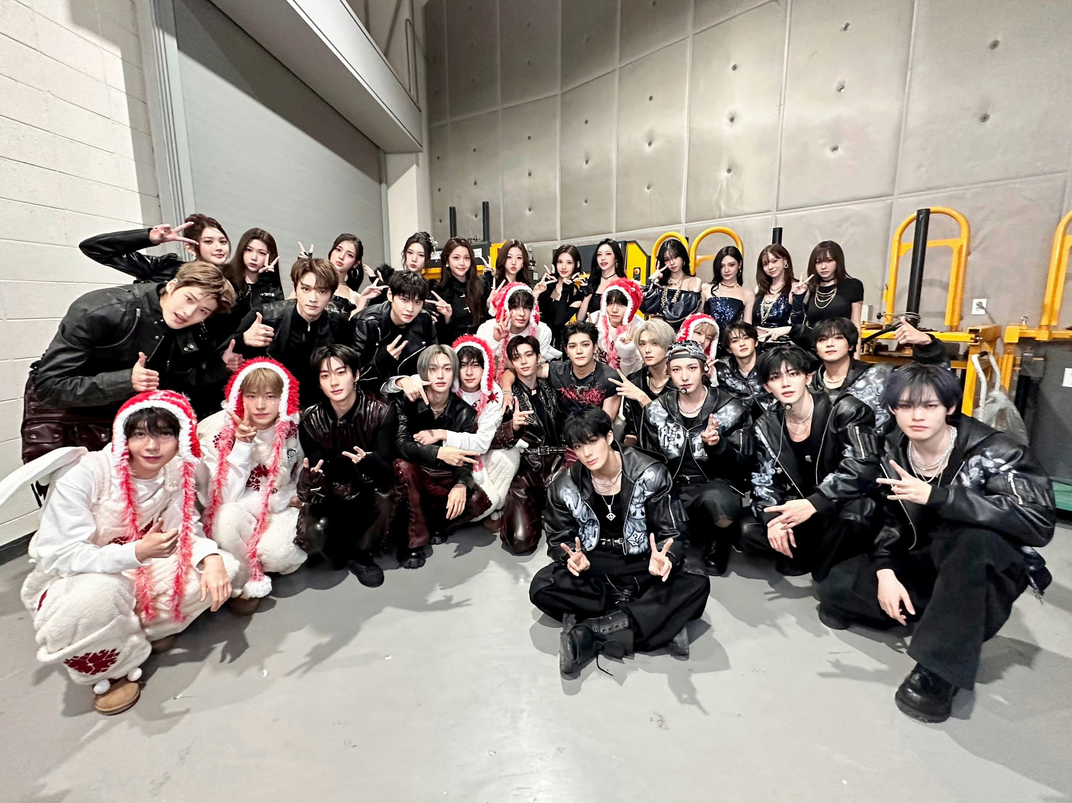 SMTOWN后台大合照 SBS后台大合照：NCT DREAM、aespa、NCT