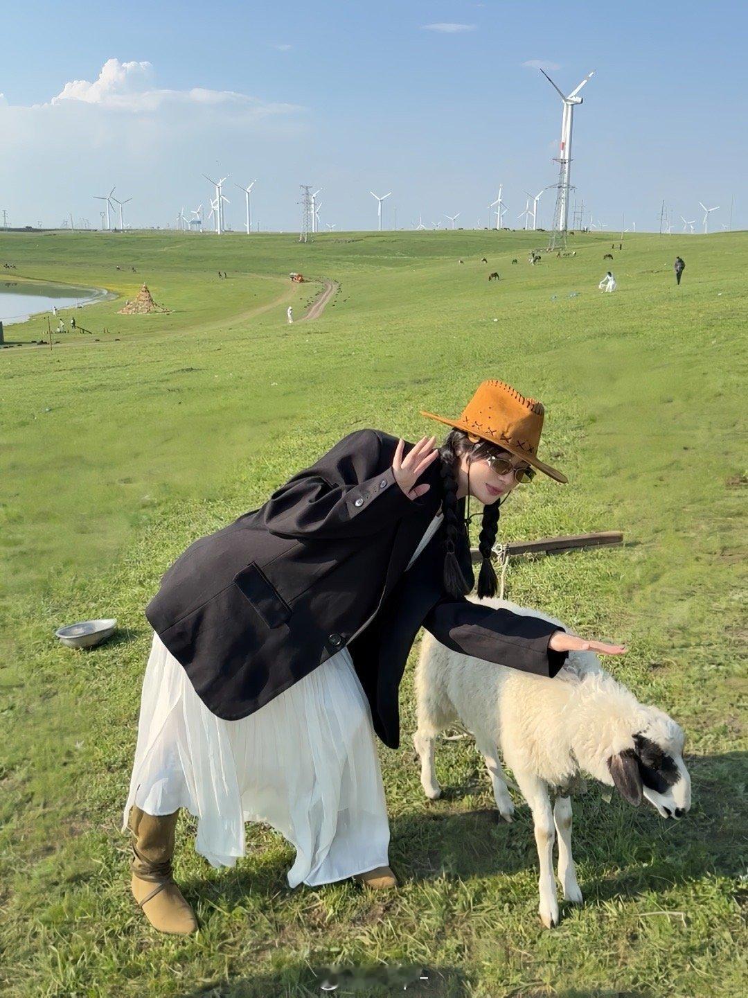 呼和浩特很好 下次还来 [送花花]  ​​​