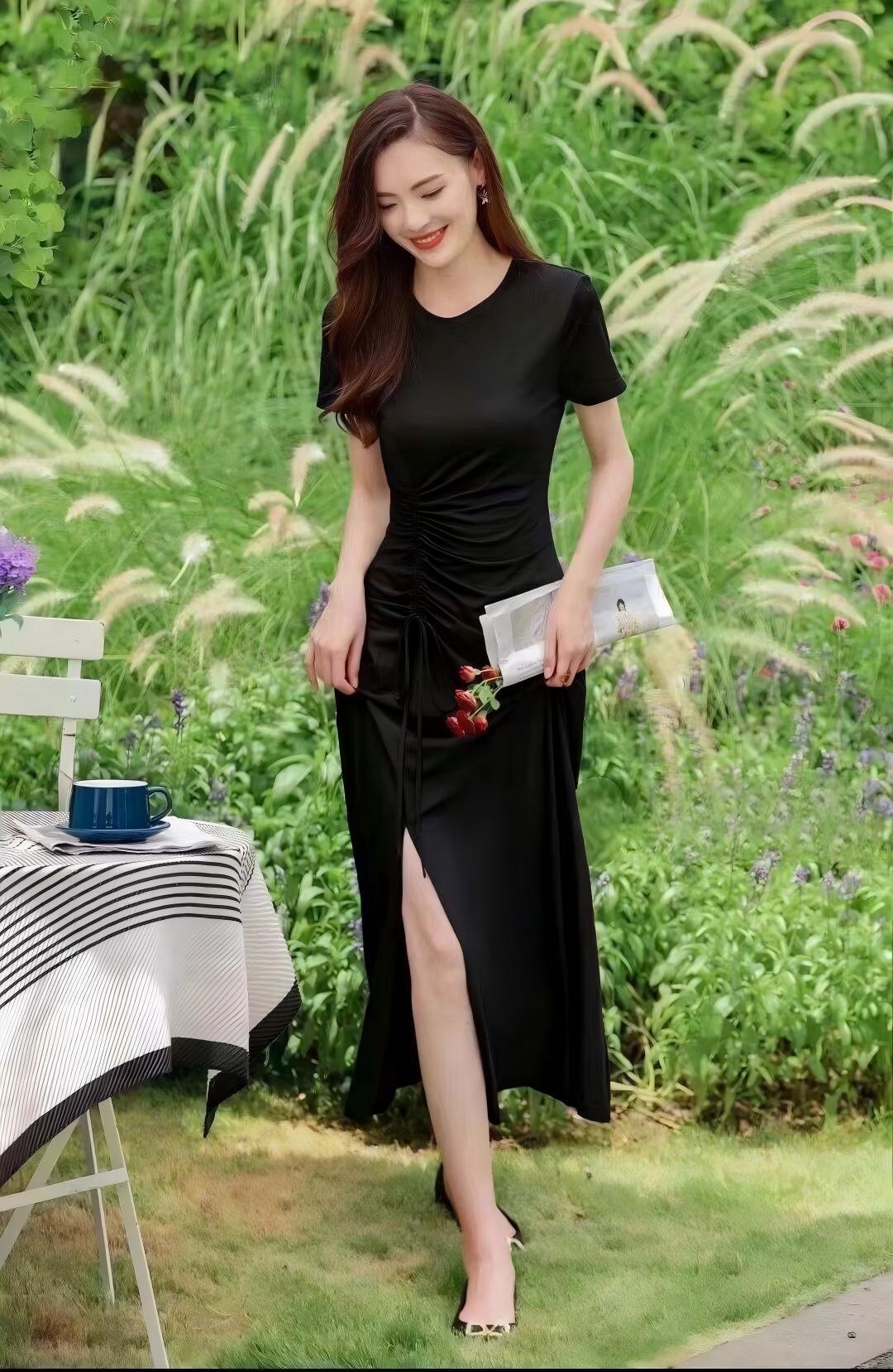 “听的人只记得他希望听到的东西。掌握故事的不是声音，而是耳朵。”