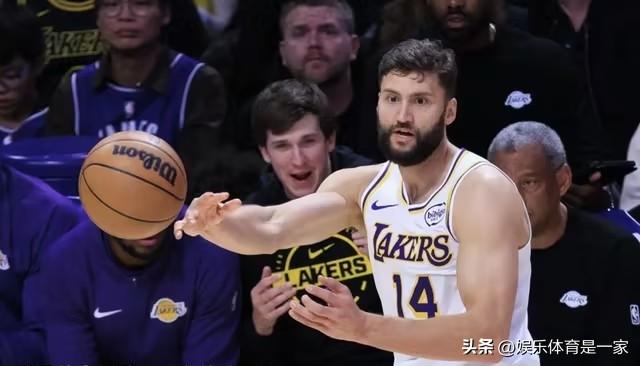 湖人官方伤情更新！悍将缺席明日战火箭，六连胜剑指七连胜

北京时间3月18日，湖