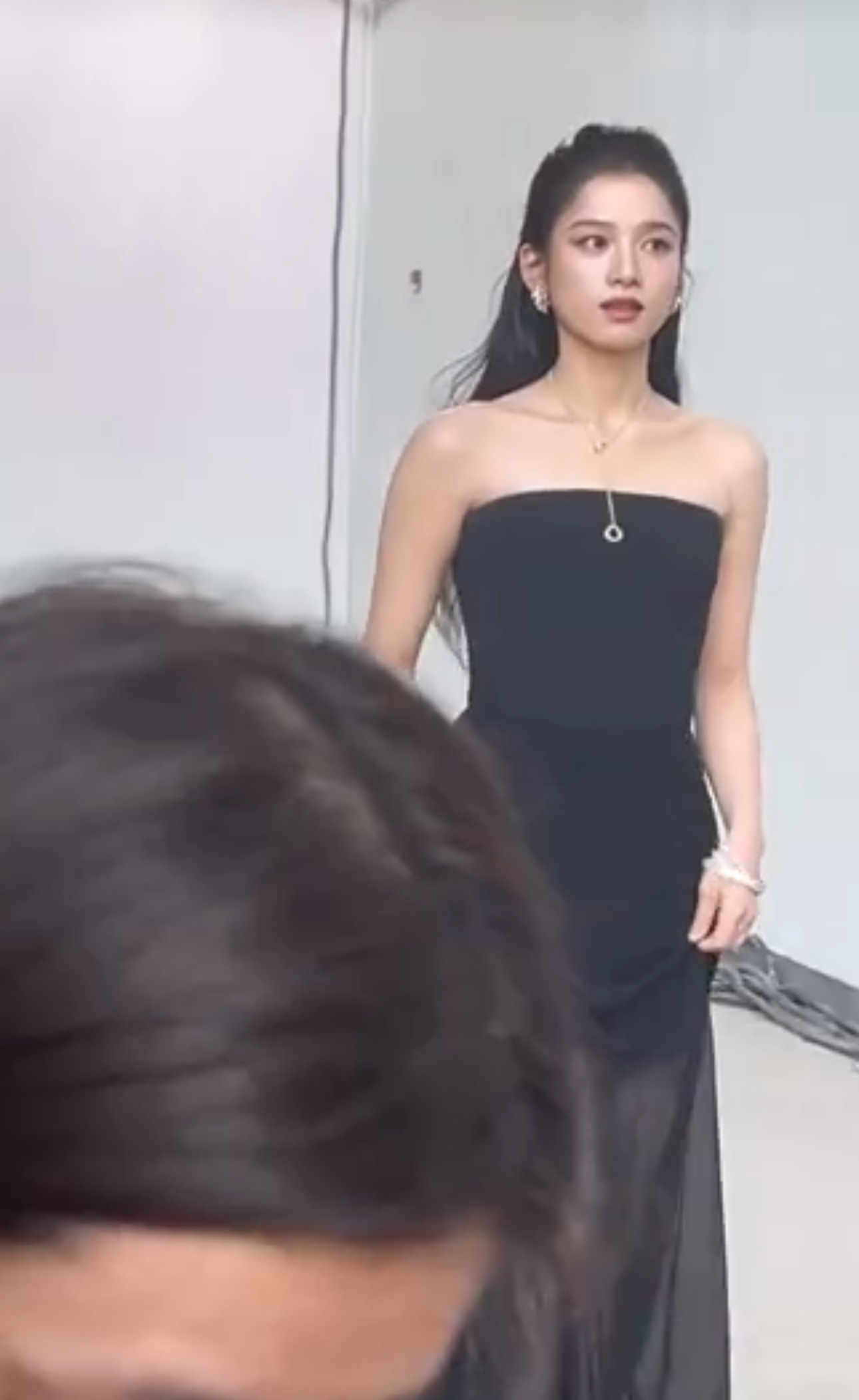 #张婧仪A起来了##张婧仪背头好A#背头好A啊 ​​​