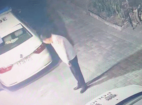 山东一男子假扮“警察”入戏太深，酒后报警点名要和真警察见面！结果被判拘役4个月这