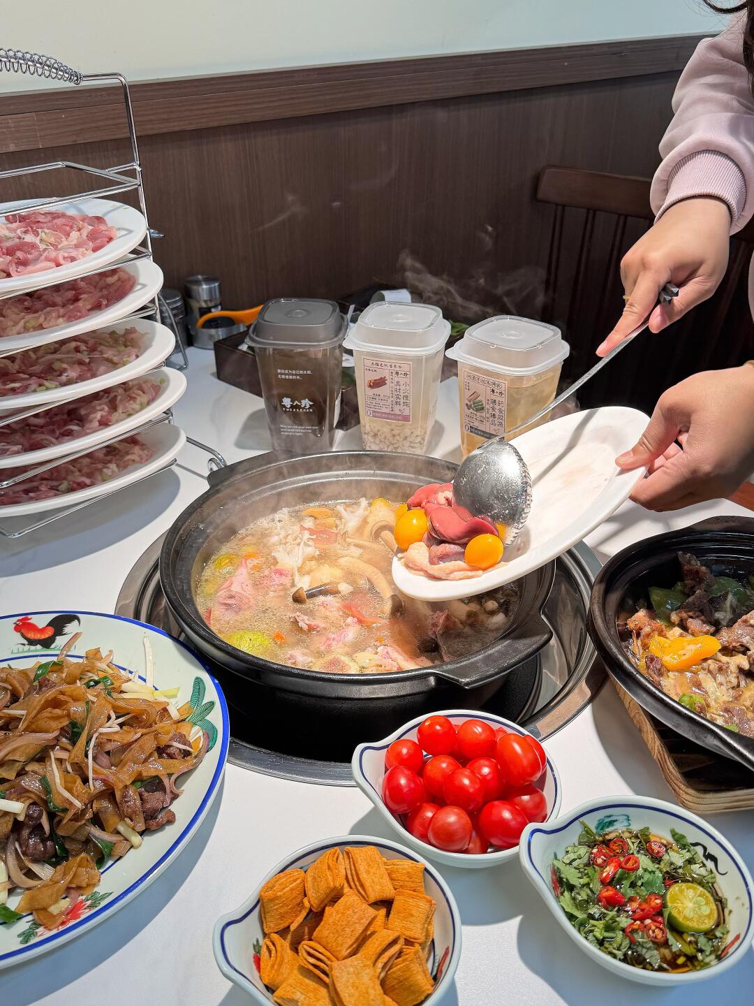 镇江的！！碳炉鸡煲谁还没吃过