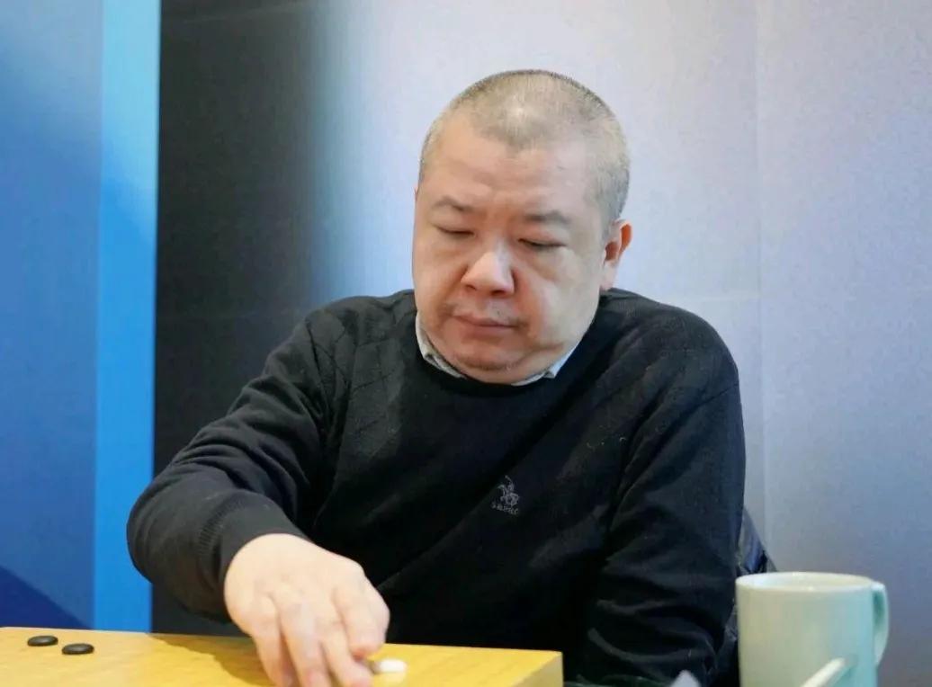 1比3~元老赛神猪独闯四强


第5届韩国新安国际元老赛在韩国开战。韩国7人，日