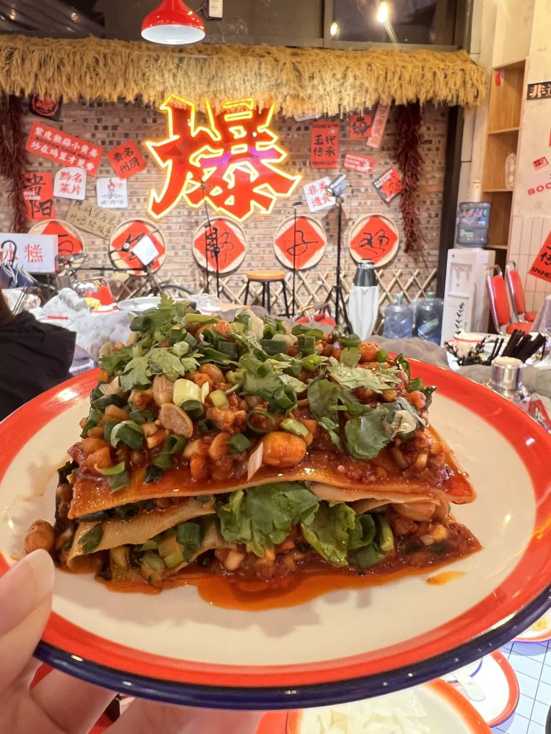 来贵阳必吃这家百年辣子鸡🐔