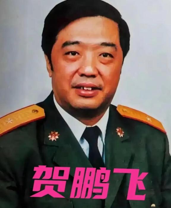 1963 年贺龙带落榜的儿子来到清华园，校长蒋南翔明确表示不能破例录取，贺龙坚持