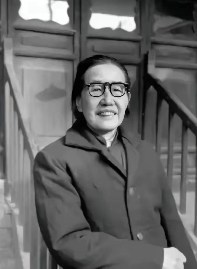 1937年女红军忍痛托孤假扮新娘
 
1937年，一位女红军在牧民家中诞下一子。