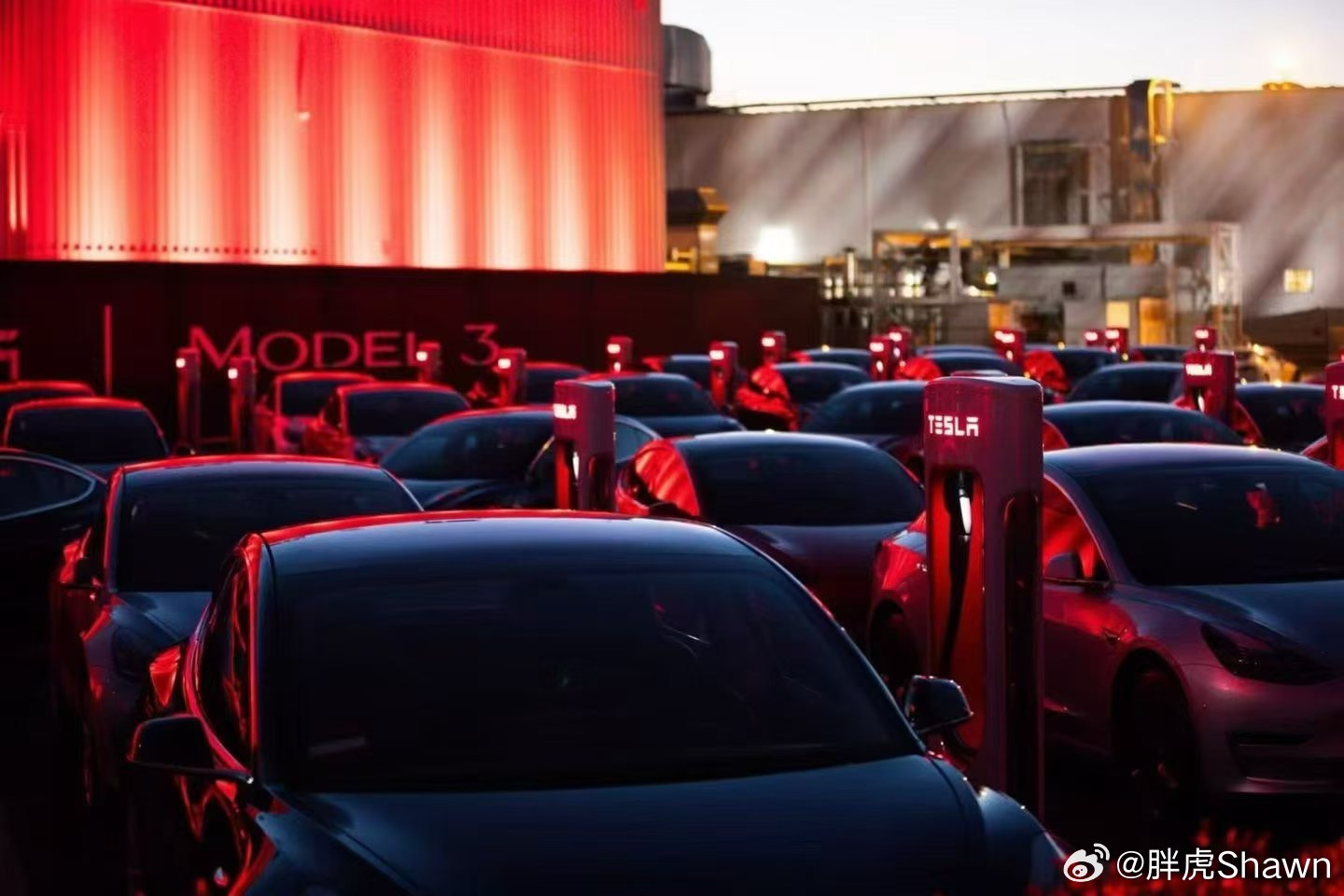 Model 3，也10年了，时间过得真快。特斯拉