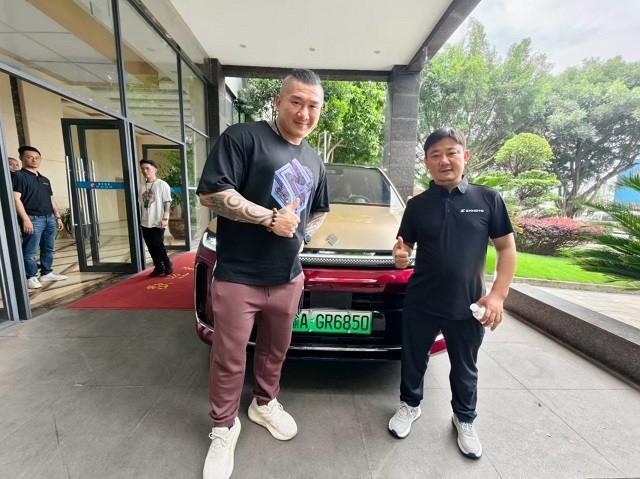 从人民所需到民族骄傲，华境S携手跨界合作诠释国货造车初心，馆长点赞华境S智驾！