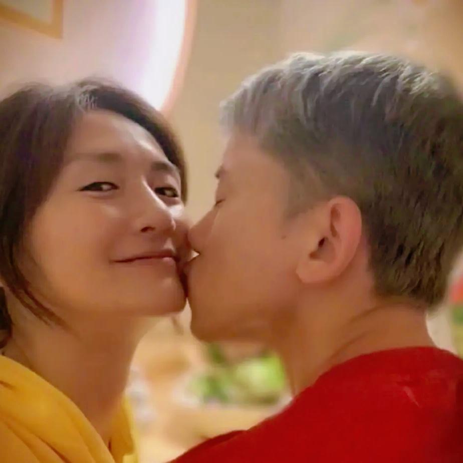 现在全网最尬的人，
谢娜说第二没人敢说第一吧！
本想霸气护夫讨公道，结果直接把张