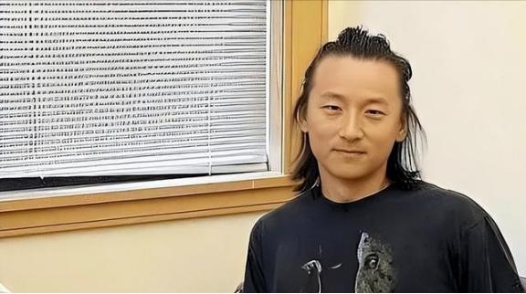 “美国再乱，也比中国强”，谁都想不到，这句话居然出自，我国倾心培养的物理天才尹希