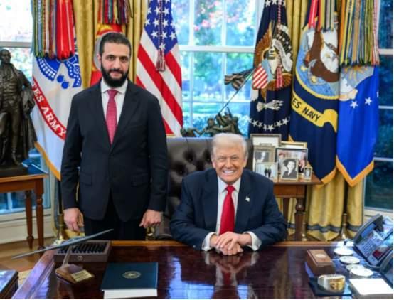 3月14日，叙利亚过渡政府国防部正式宣布，美国主导的国际反恐联盟已撤离叙东北部鲁