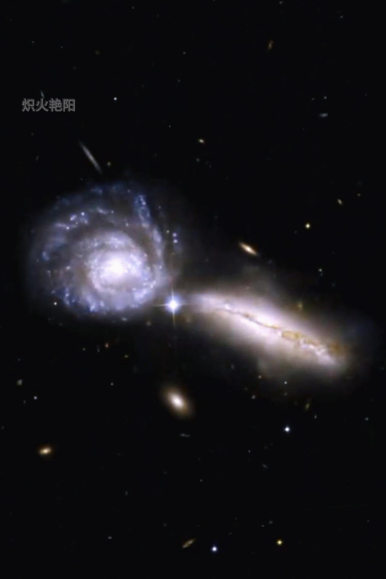 几十亿光年外宇宙级的浪漫星系的碰撞融合探索宇宙 星系
