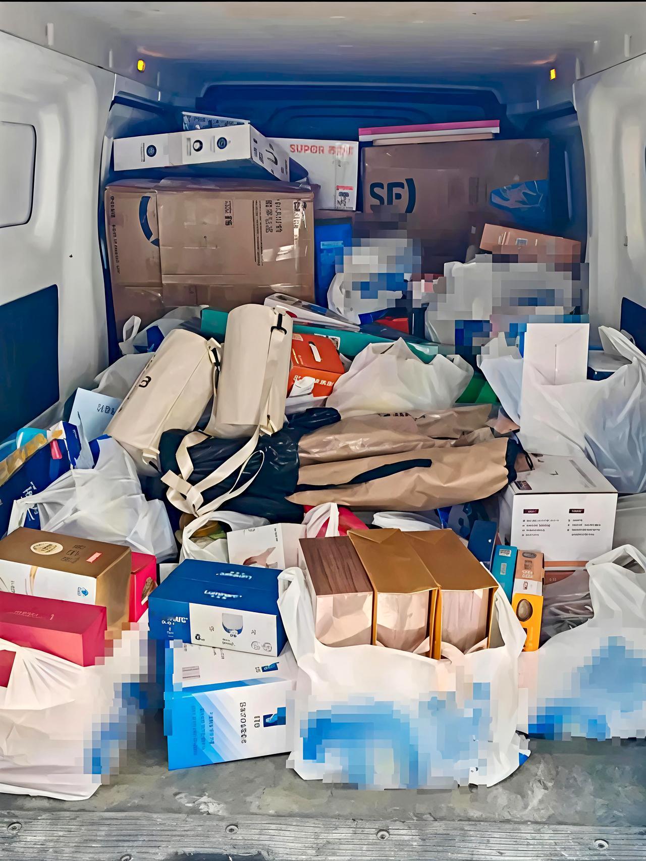 浙江一女子发现购物平台漏洞，于是就有了薅羊毛的想法，两年下来白嫖了超市25万元的