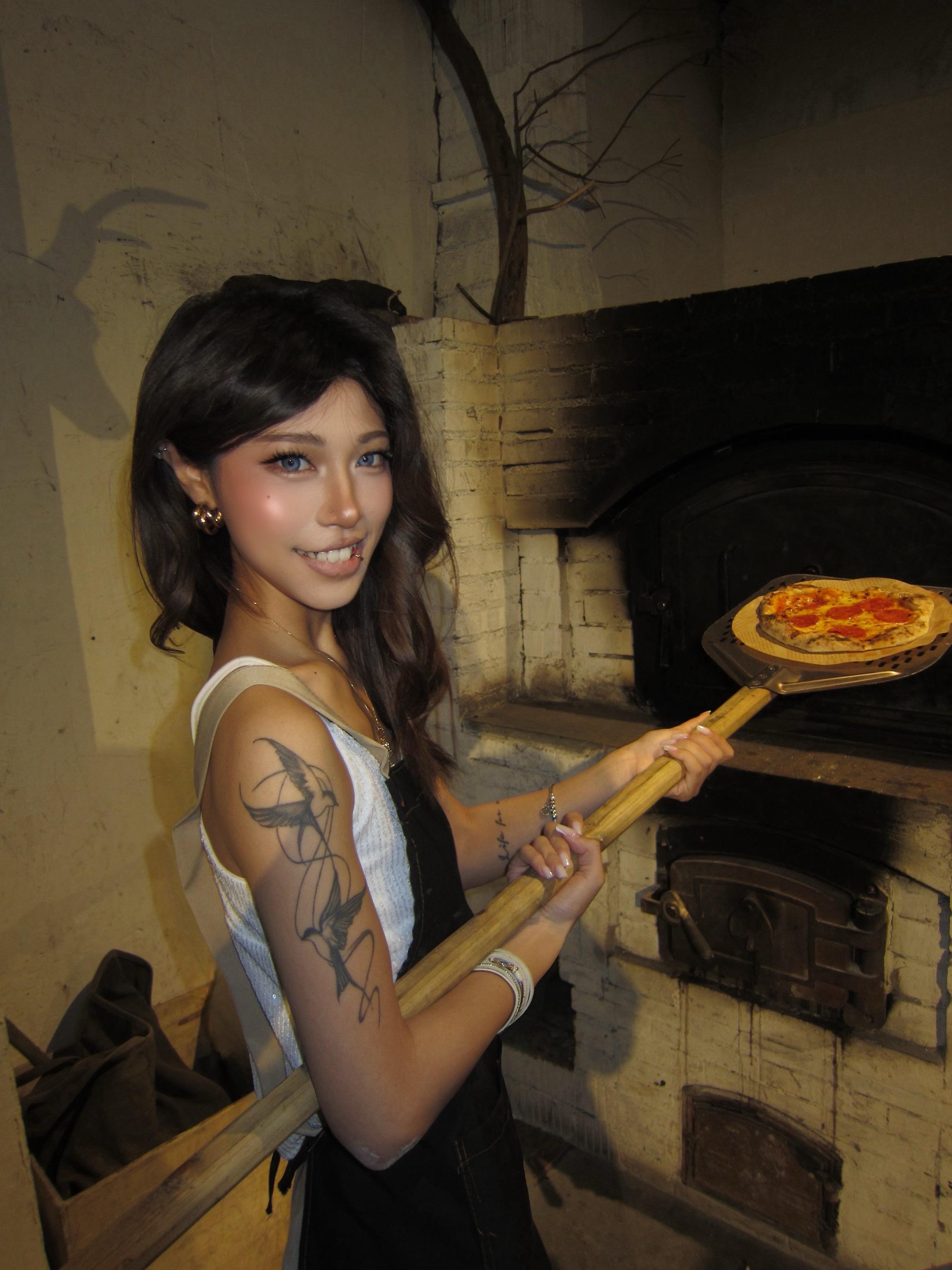 卖萌被抢拼好饭🍕