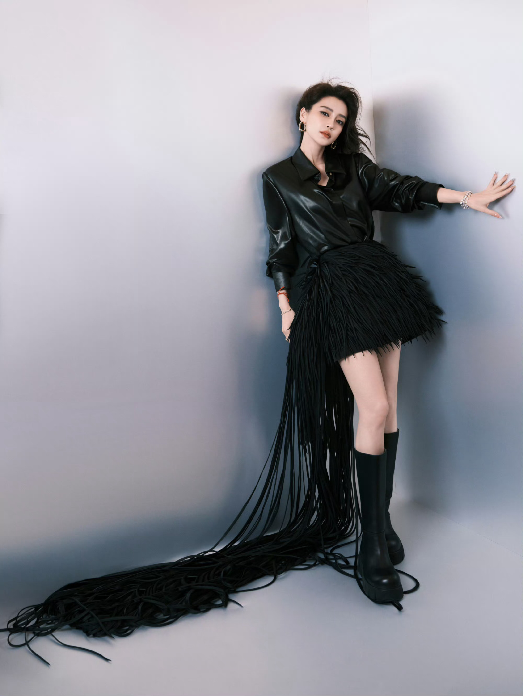 Angelababy直播活动美造型 ​​​