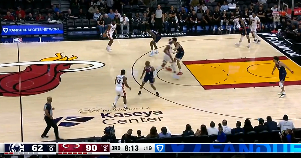 分差过大，快船派上第三阵容，又是大史不爱篮球的一天。