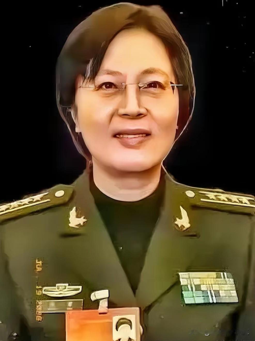 7月16日国务院的一纸任免，让不少人悬着的心彻底踏实了。
58岁的陈薇，正式出任