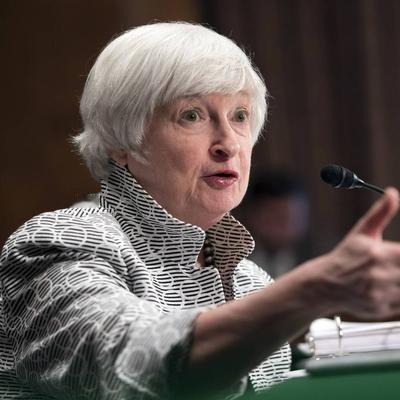 美国财长耶伦曾公开声称，世界没法承受，一个贸易顺差达到，一万亿美元的中国！我倒想