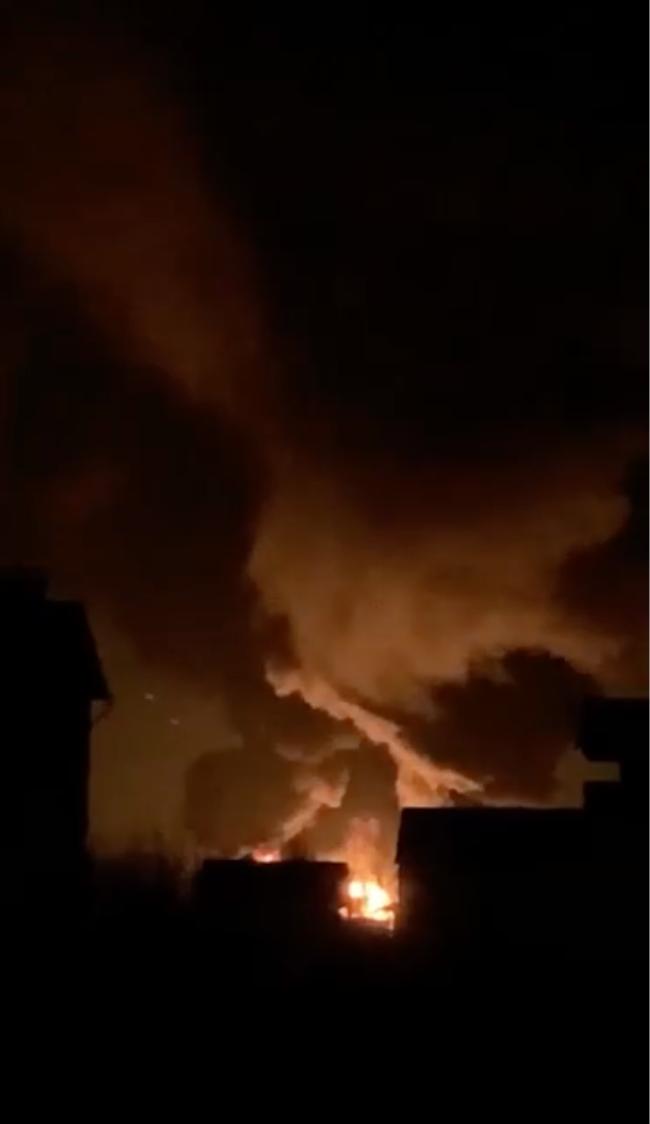 电力机车全停！乌克兰陷入一片黑暗，俄导弹指哪打哪，乌前线后方面临全线崩溃！
 