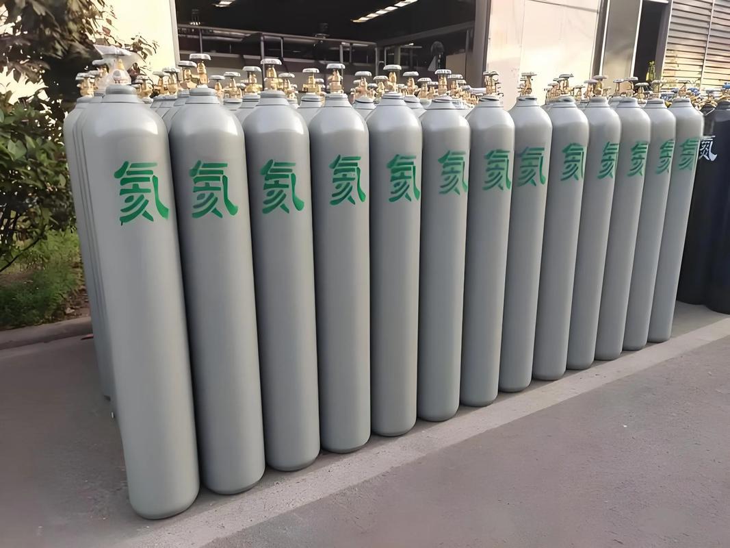 中国突发氦气出口禁令，很多人以为这是中国在打反制牌，跟稀土管制一个路数，逼美国让