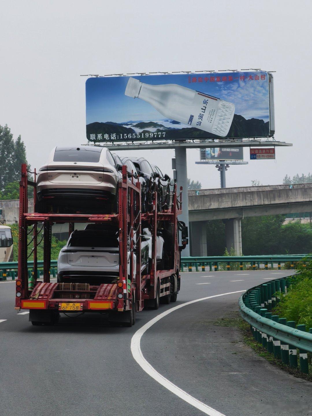 每一次从其他城市回到潮汕，​我都忍不住想吐槽，这个城市的基建实在落后，​太破，太